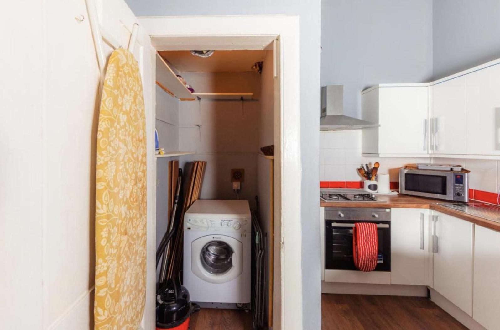 Warm Apartment By Holyrood Palace! Edimburgo Esterno foto